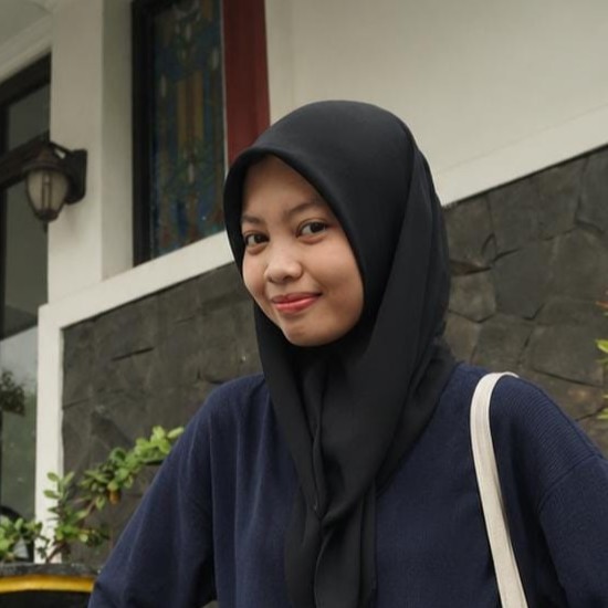 Ustadzah Luluk