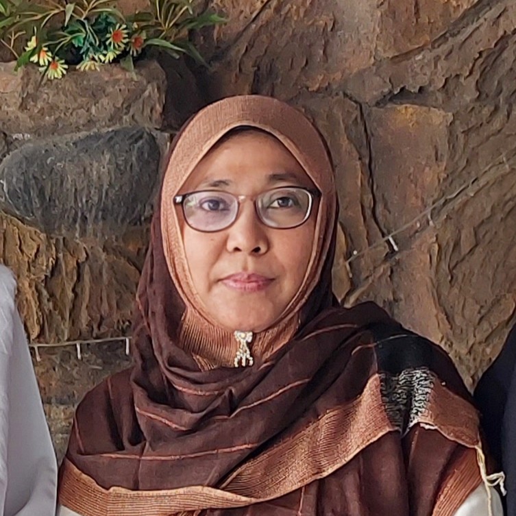 Hj. Durotul Munawaroh